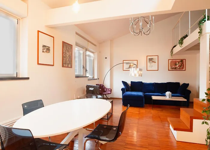 Navigli Design Apartment With Balcony